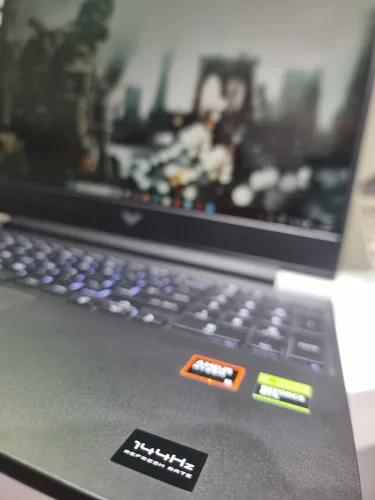 HP VICTUS 15 RYZEN 5 / 32GB RAM / RTX 4050