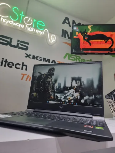HP VICTUS 15 RYZEN 5 / 32GB RAM / RTX 4050